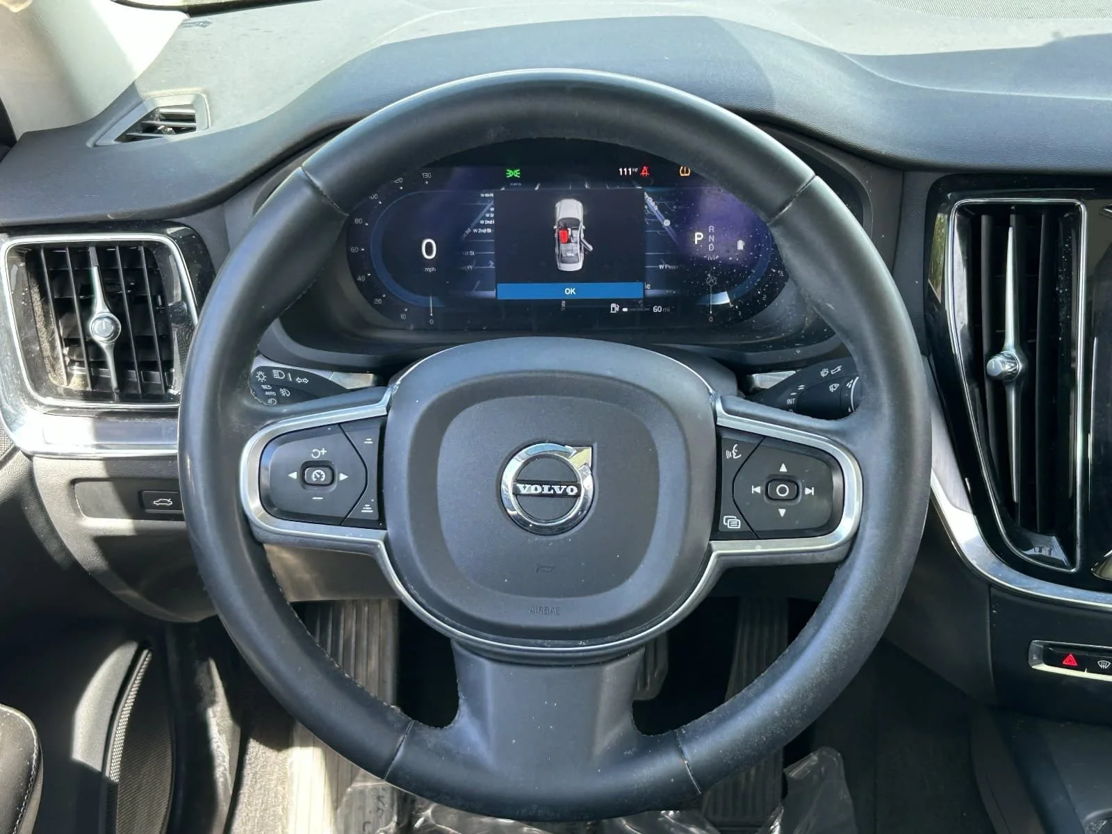 Used 2023 Platinum Grey Metallic Volvo Core Dark Theme image 24