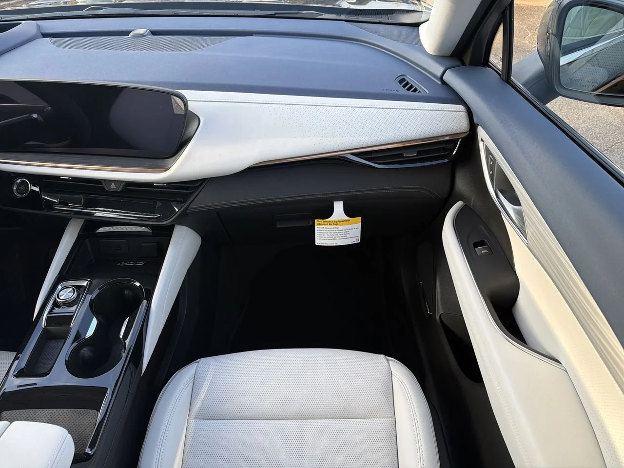 New 2026 Ebony Twilight Metallic Buick Avenir image 24