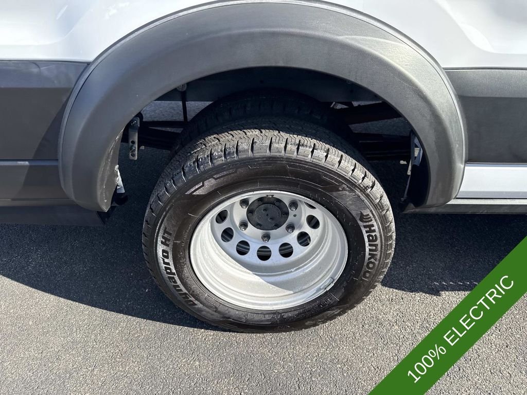 Used 2022 White Ford Electric image 14