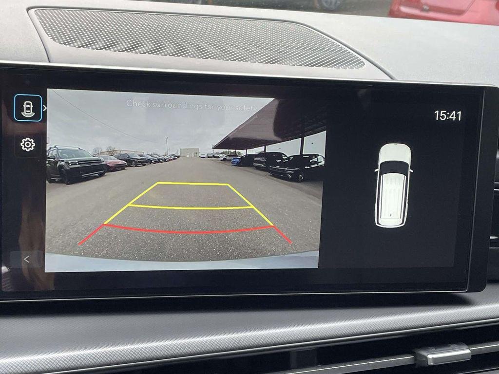 New 2026 Silver Hyundai SE FWD image 28