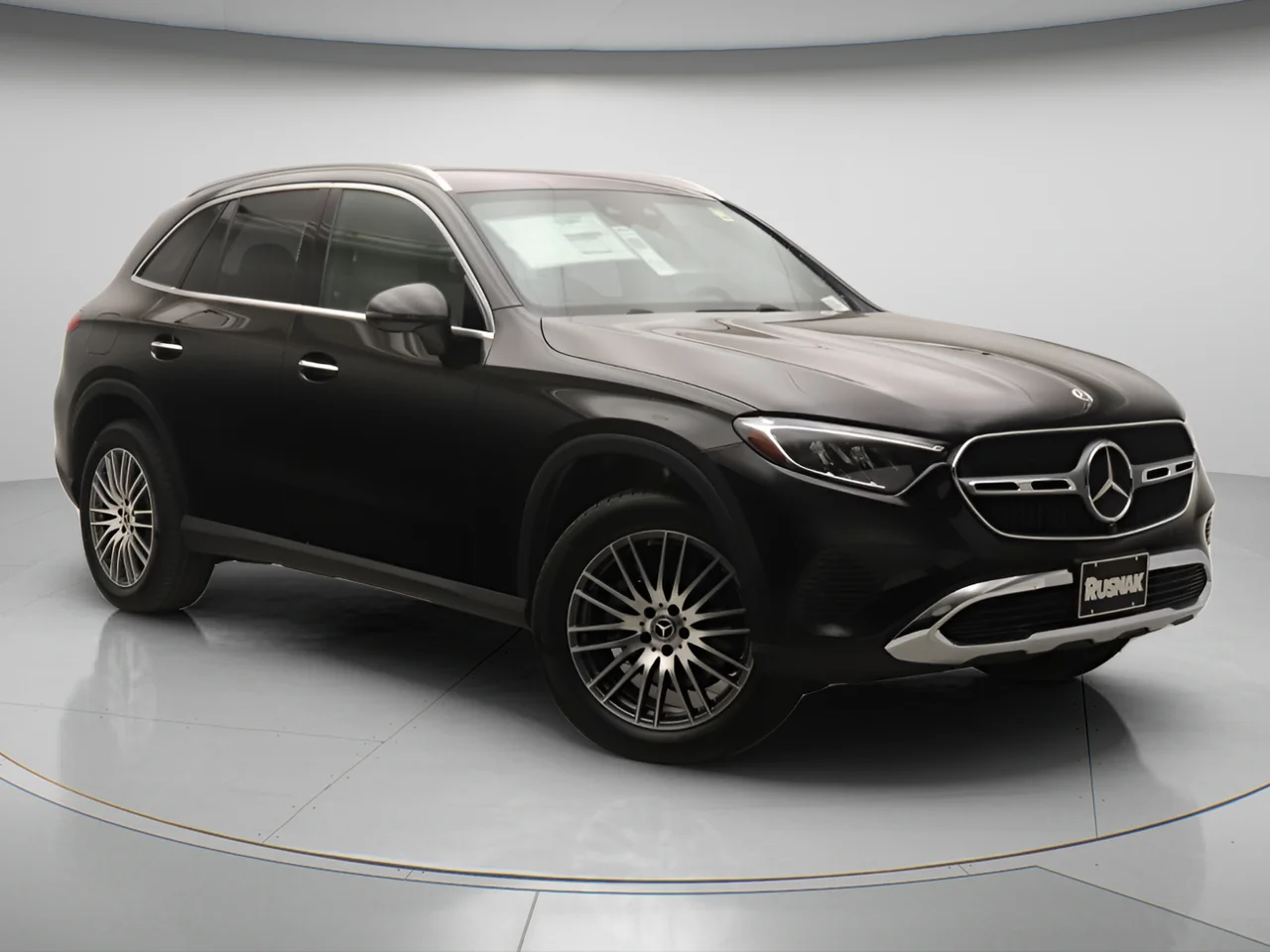 2026 Mercedes-Benz GLC GLC 300's photo