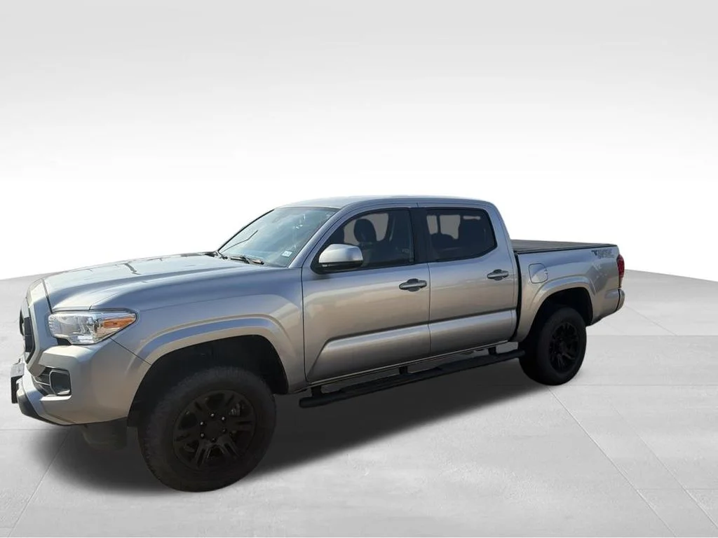 Used 2022 Silver Toyota SR image 3