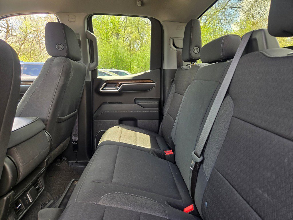 2024 Chevrolet Silverado 1500 LT - Photo 17