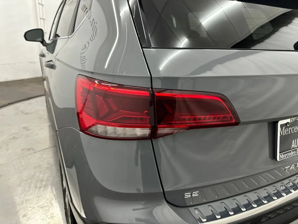 Used 2022 Gray Volkswagen 1.5T SE image 11