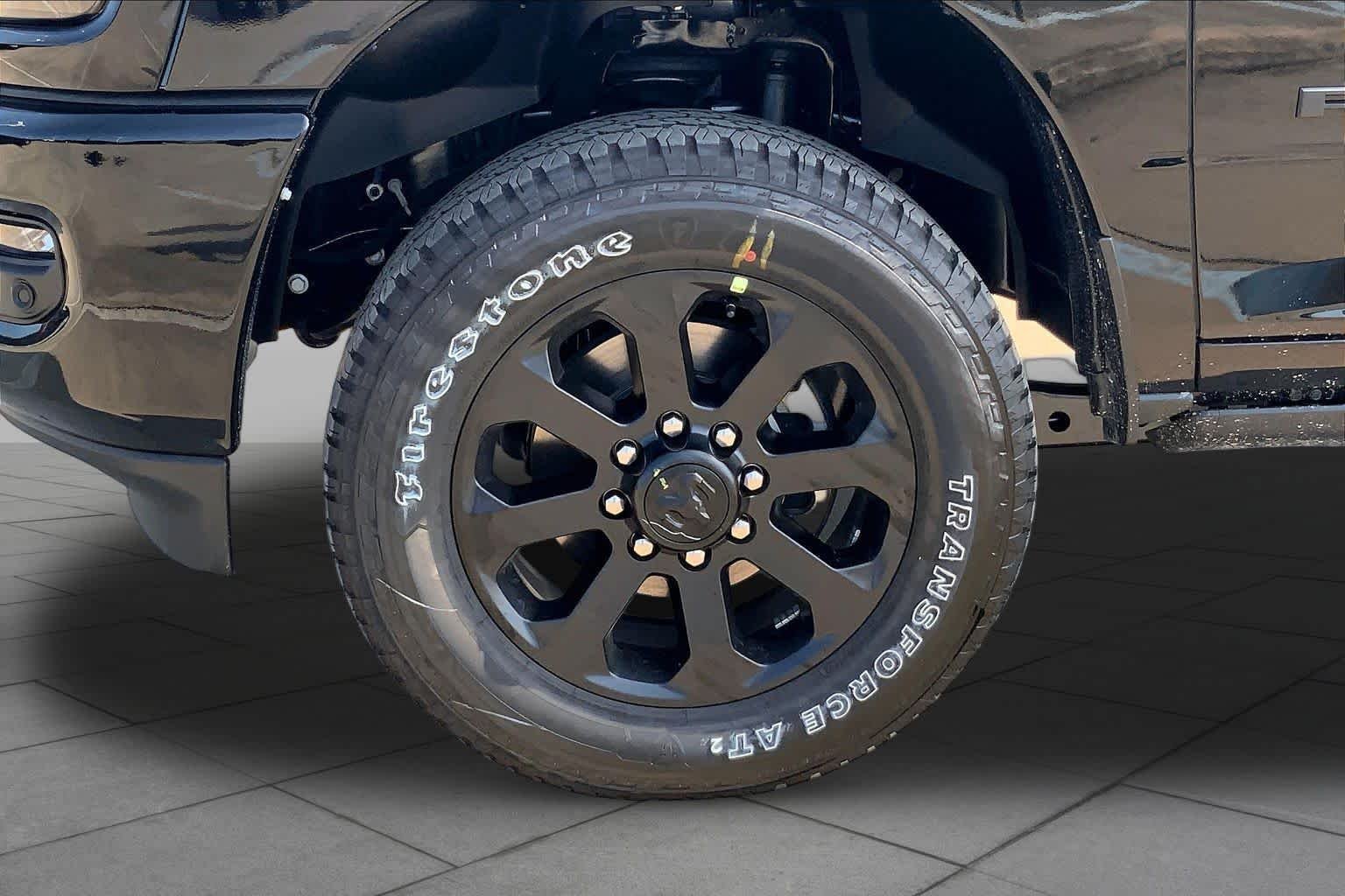New 2026 Diamond Black Crystal Pearl-Coat Exterior Paint RAM Laramie image 11