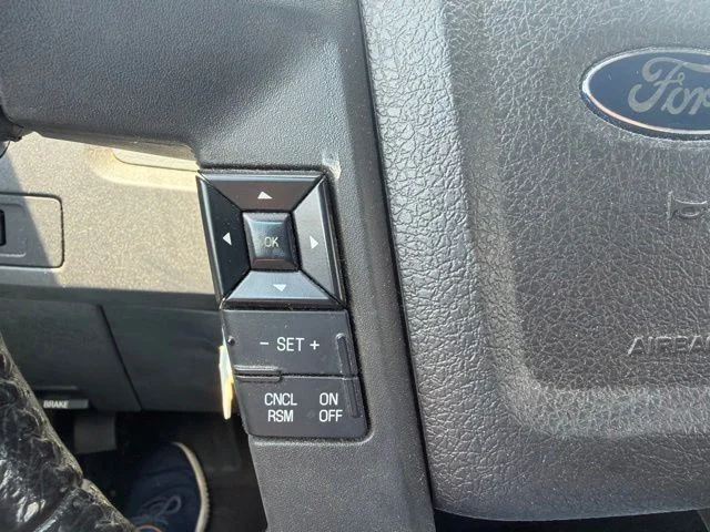 Used 2014 Black Ford XLT image 17