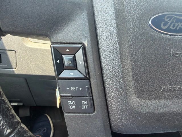 Used 2014 Black Ford XLT image 17