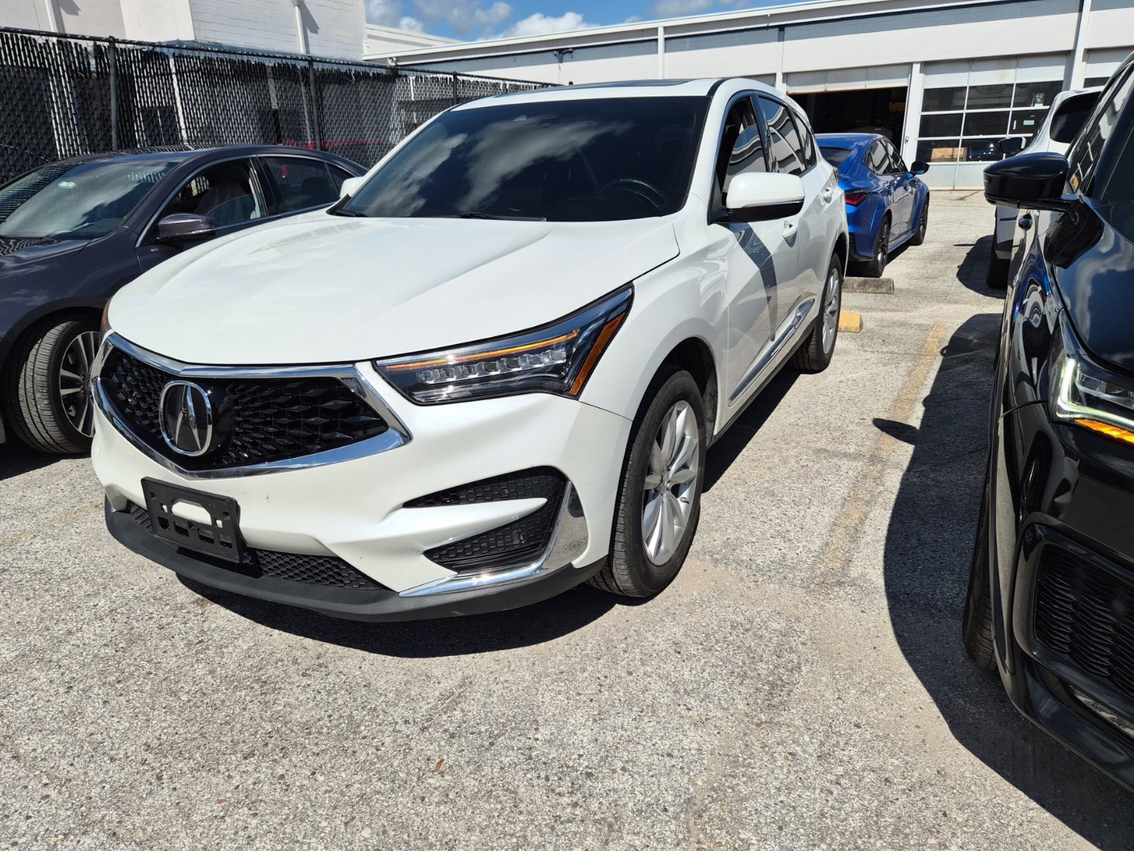 Used 2020 Platinum White Pearl Acura Base image 5