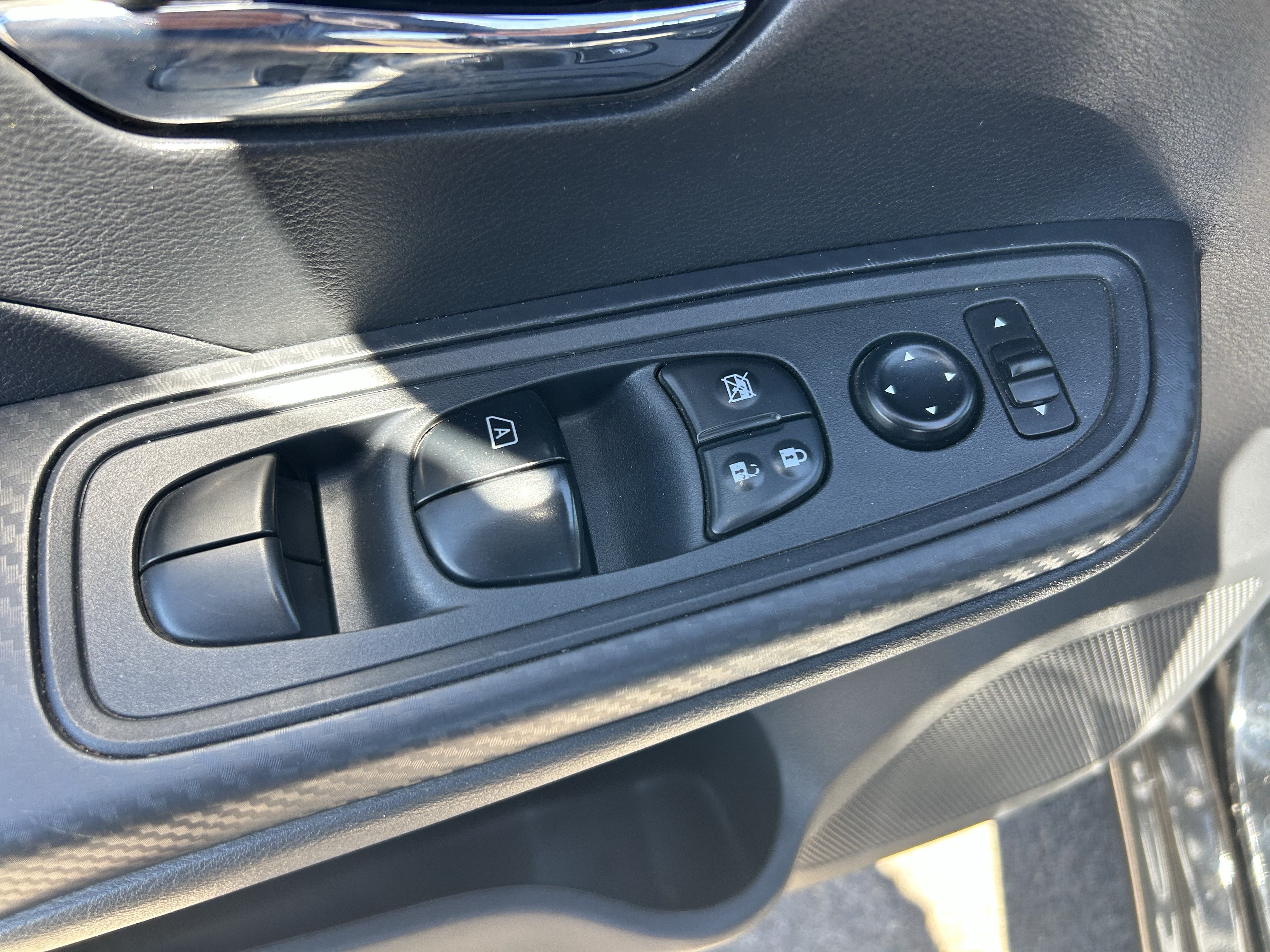 2024 Nissan Versa Sedan SV - Photo 27