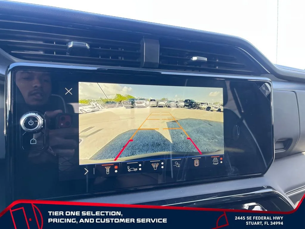 New 2026 Sterling Metallic GMC AT4X image 32