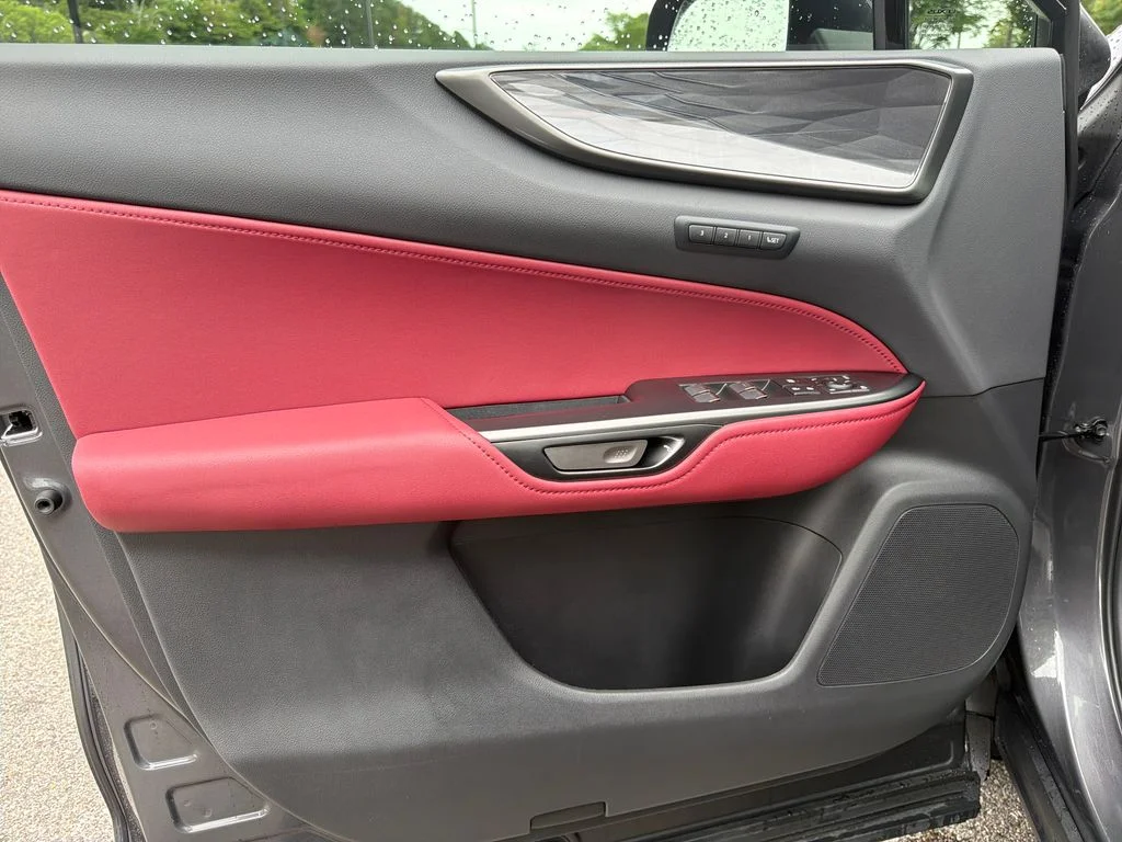 2025 Lexus NX 250 - Photo 27