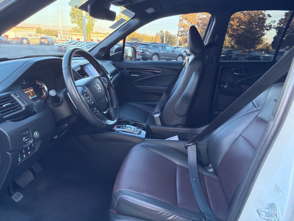 Used 2023 Platinum White Pearl Honda Black Edition image 19