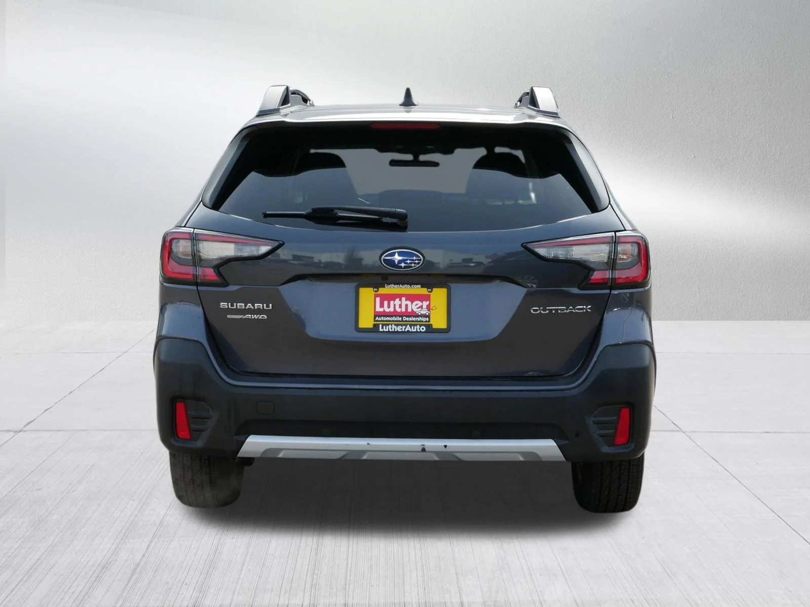 Used 2022 Magnetite Gray Metallic Subaru Limited image 6