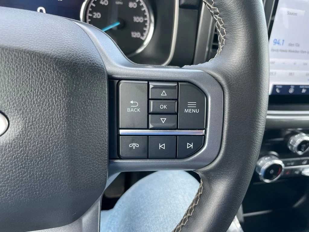 Used 2023 Black Ford XLT image 26
