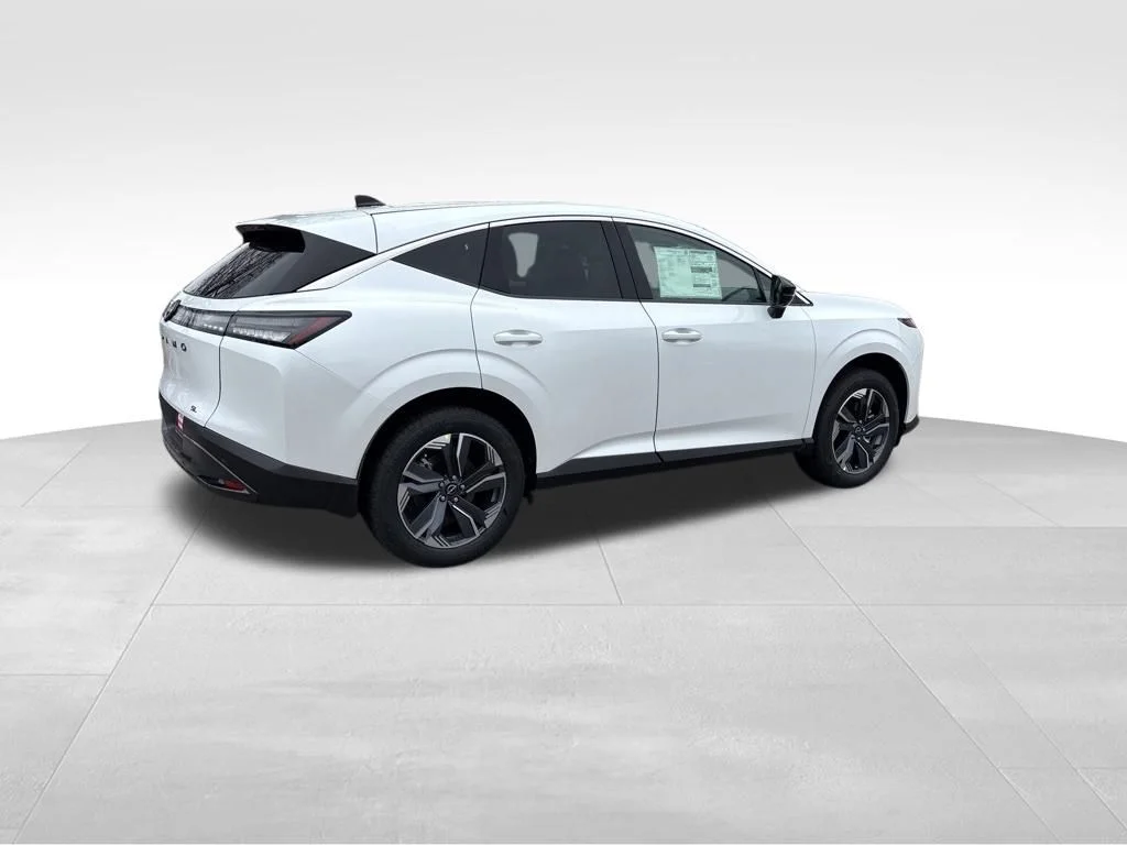 New 2026 White Nissan SL image 4