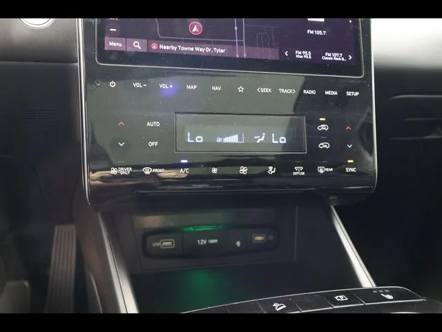 Used 2023 Gray Hyundai SEL Convenience image 17