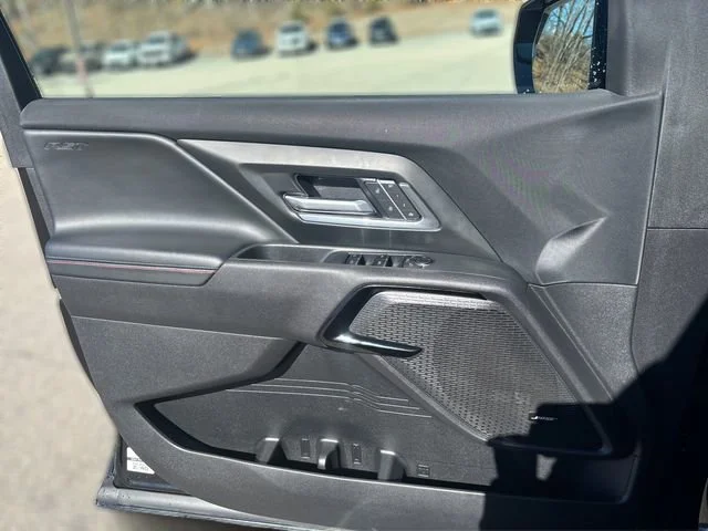 Certified Used 2025 Carpeted floor covering Chevrolet RST - Max Range image 20