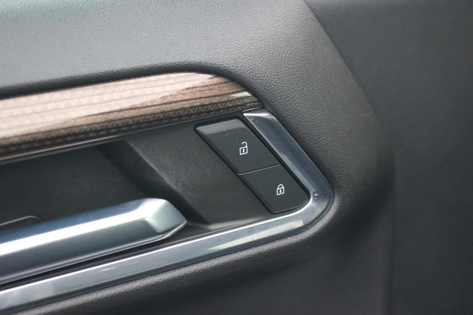 Used 2022 Dark Ash Metallic Chevrolet RST image 15