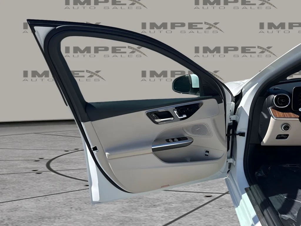 Used 2025 White Mercedes-Benz C 300 image 23
