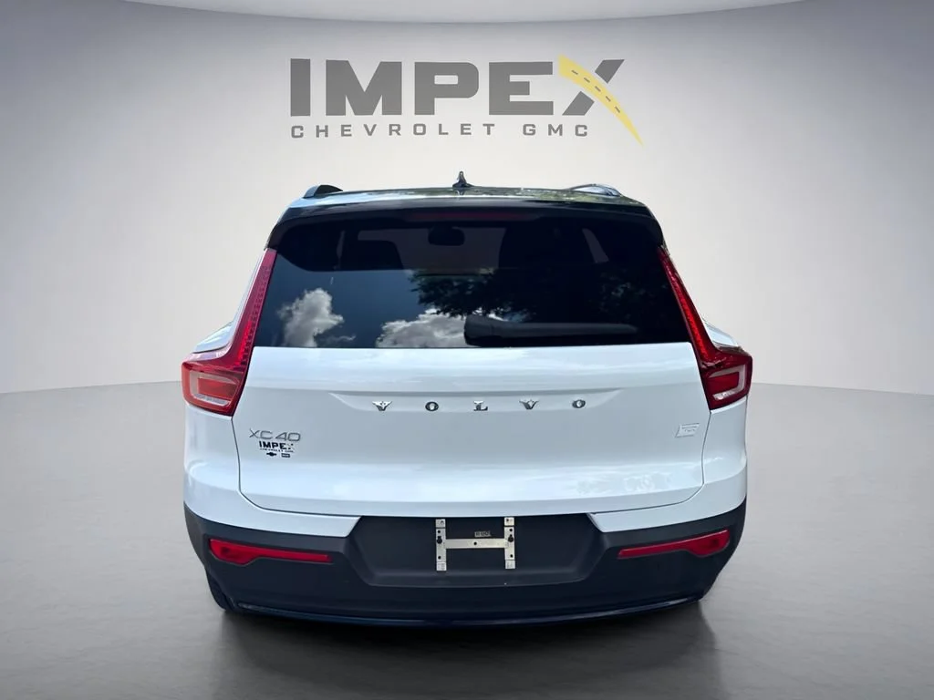 Used 2023  Volvo Ultimate image 4
