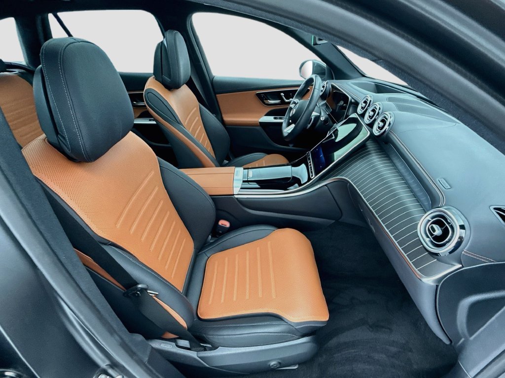 Certified Used 2026 Grey Mercedes-Benz GLC 300 image 19