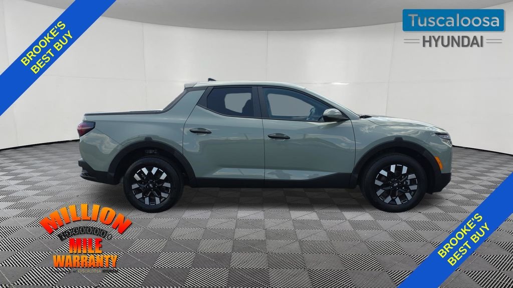Certified Used 2025 Green Hyundai SE image 9