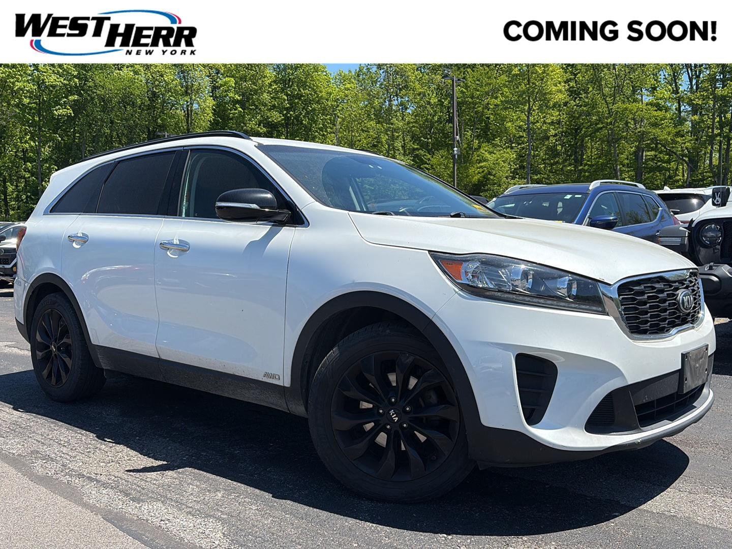 Used 2019 Snow White Pearl Kia S V6 image 1
