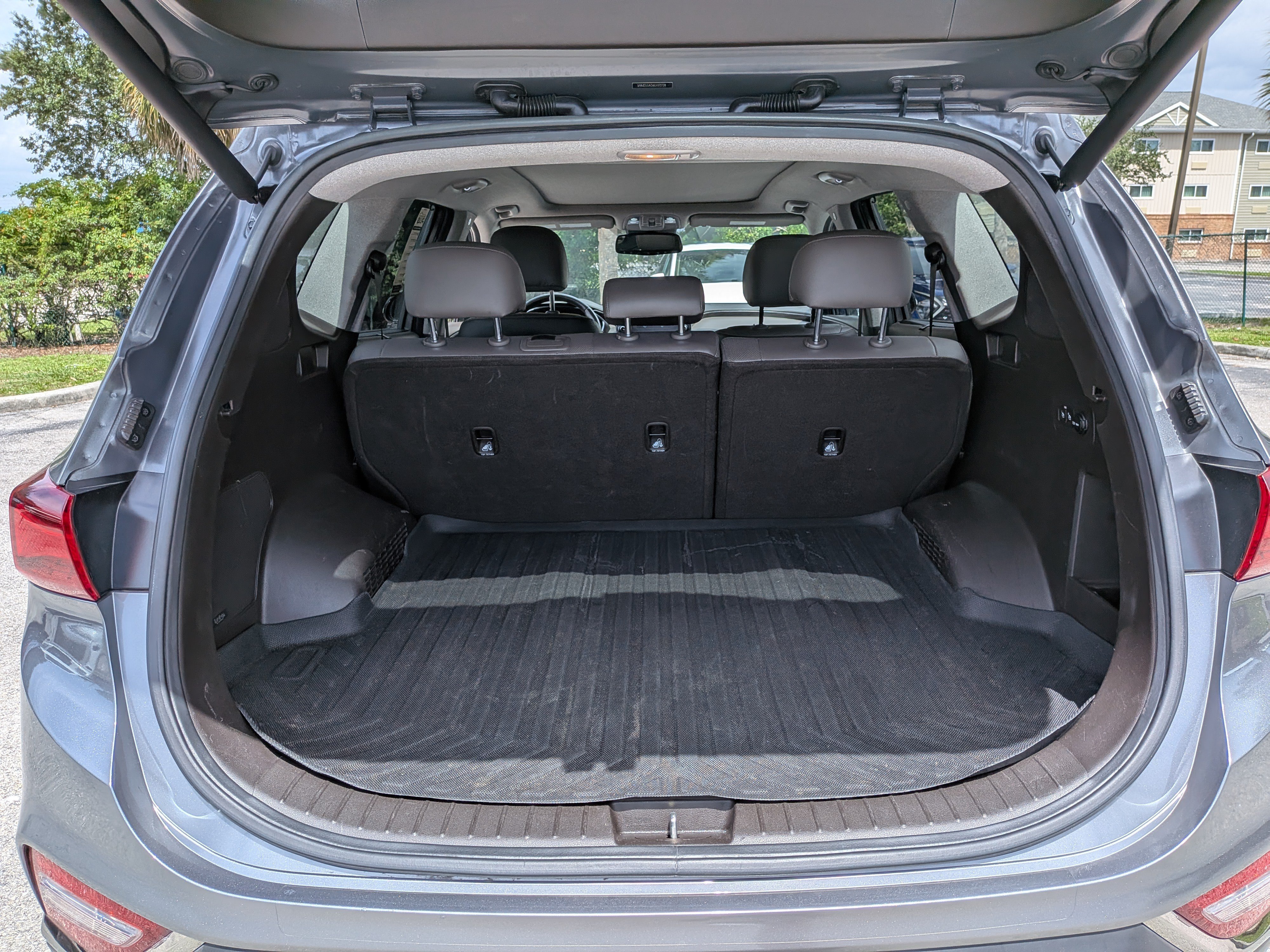 Used 2020 Machine Gray Hyundai Limited image 13