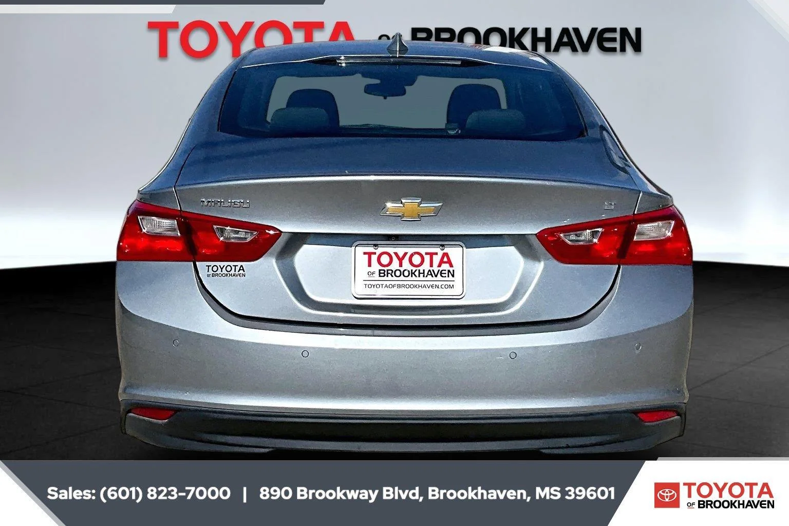 Used 2024 Sterling Gray Metallic Chevrolet LT image 4