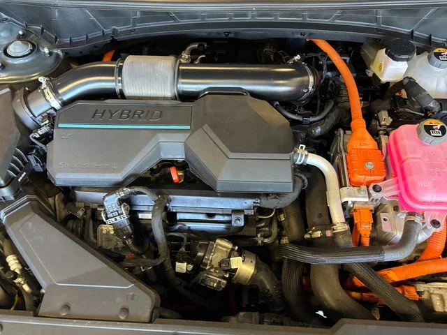 Used 2024 Amazon Gray Hyundai Limited image 25