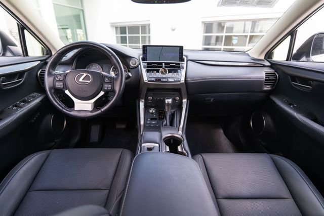 2020 Lexus NX 300 - Photo 14