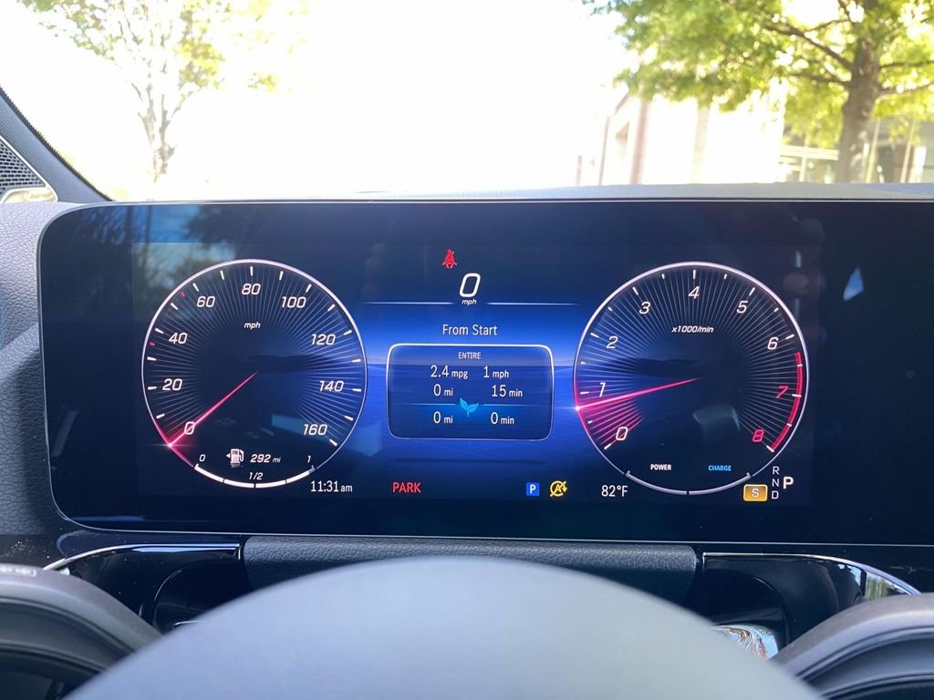 Used 2025 Mountain Grey Metallic Mercedes-Benz GLA 250 image 33
