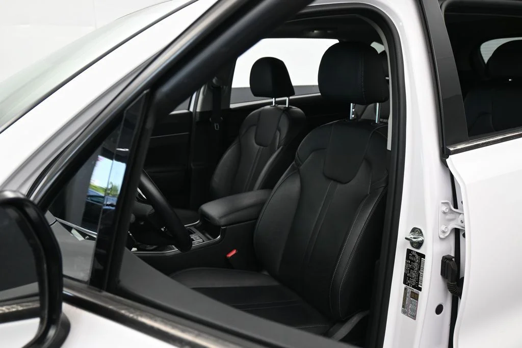 Used 2022 Glacial White Pearl Kia EX image 10