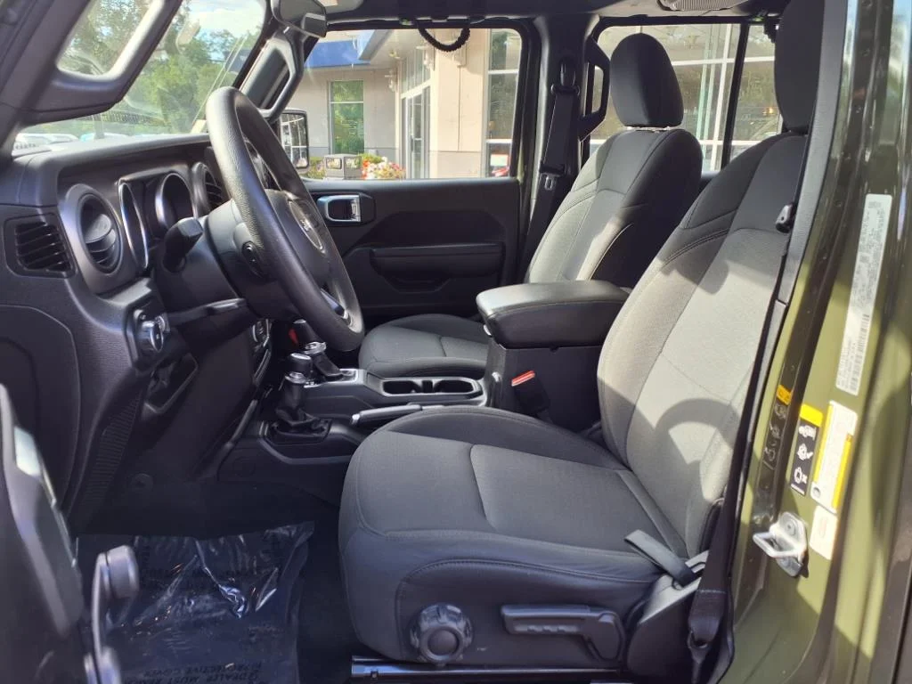 2022 Jeep Wrangler Unlimited Sport - Photo 17