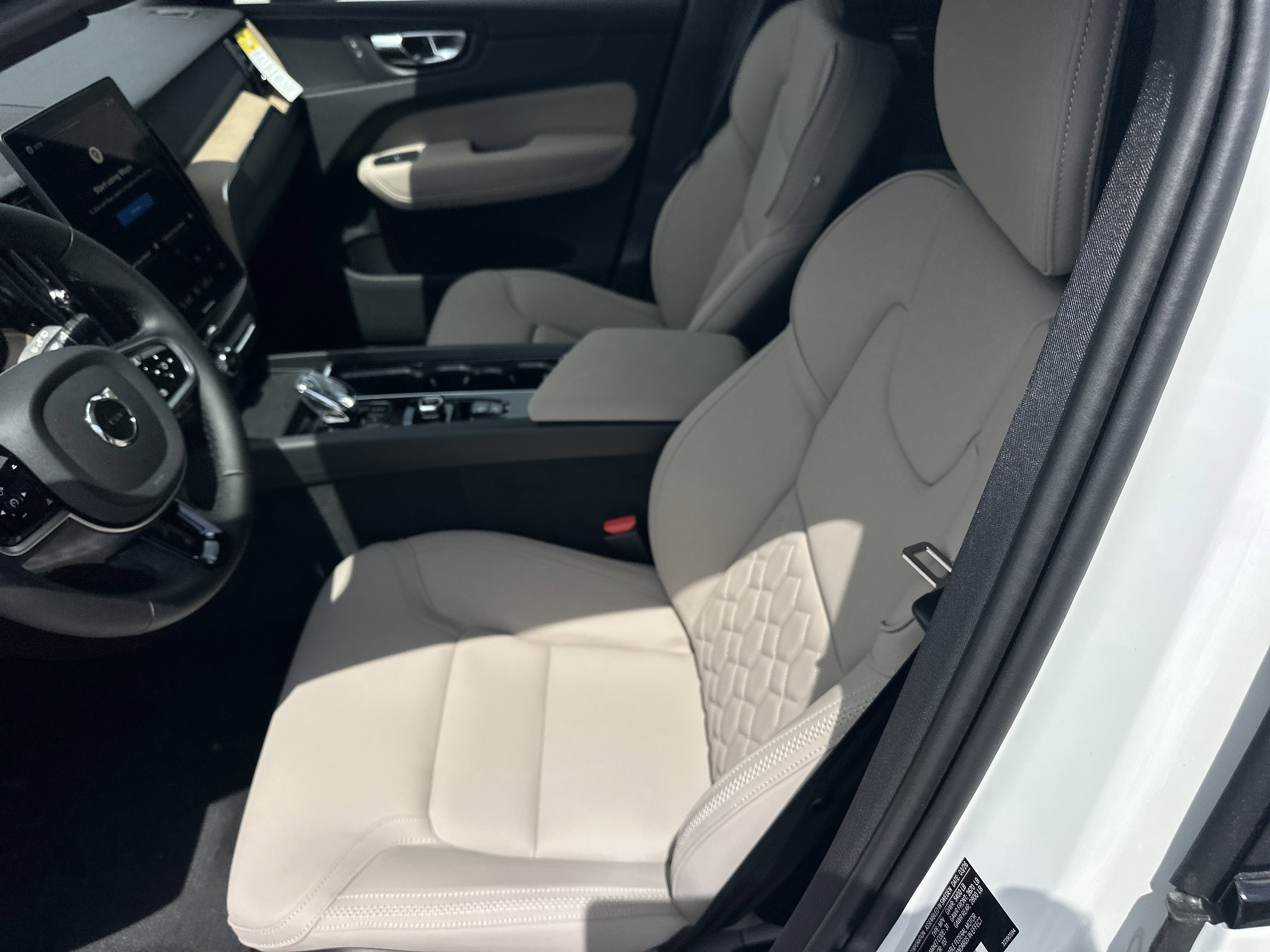 New 2026  Volvo Plus image 18
