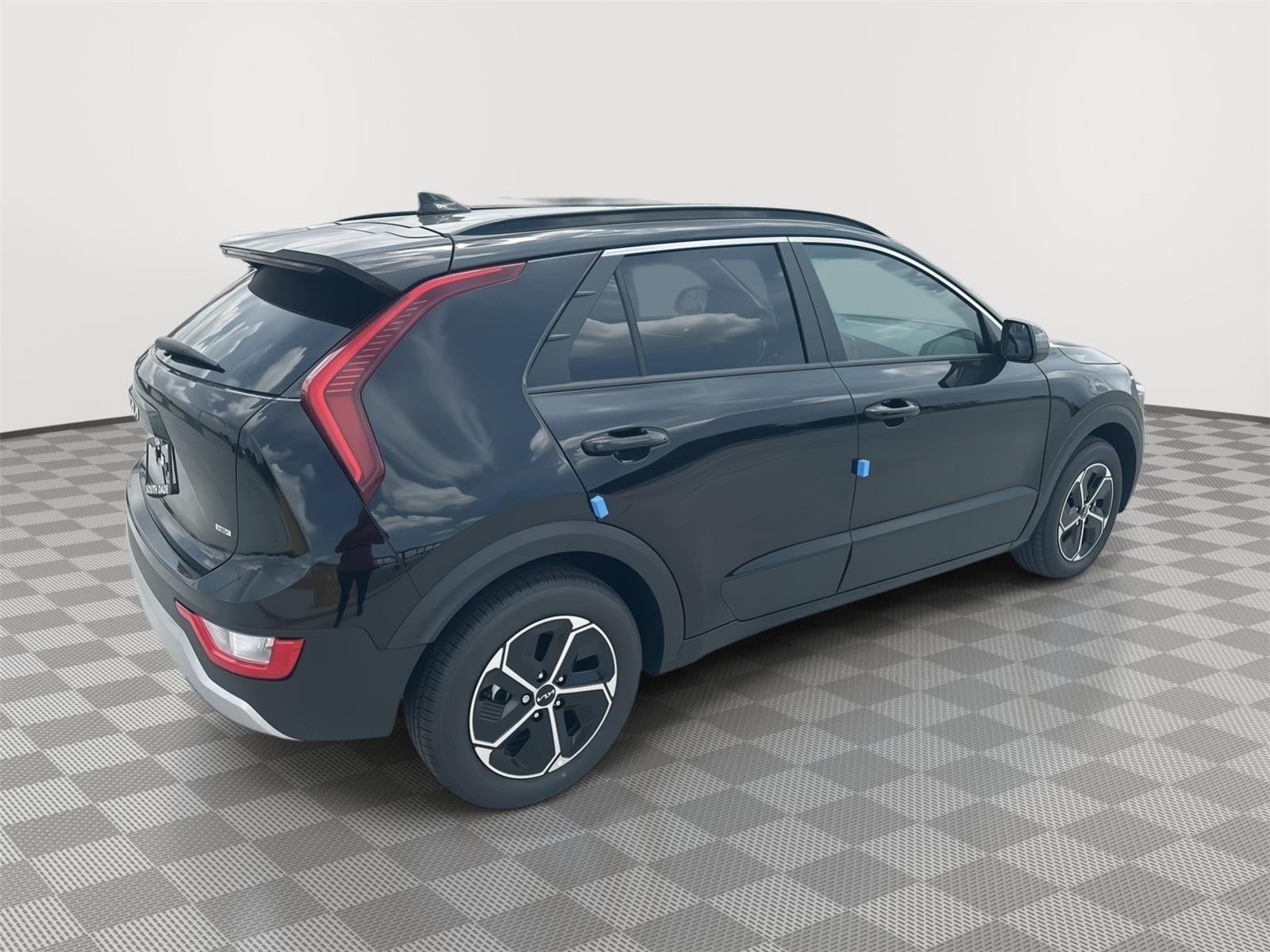 New 2026 Aurora Black Pearl Kia LX image 4