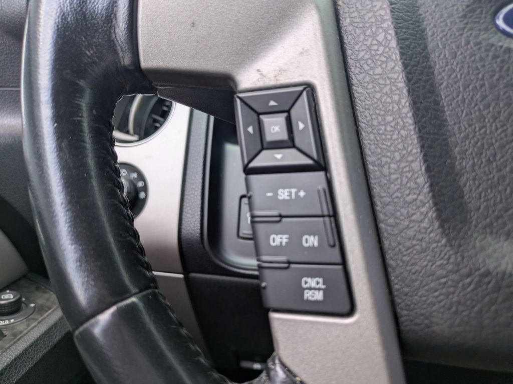 Used 2017 Silver Ford Limited image 29
