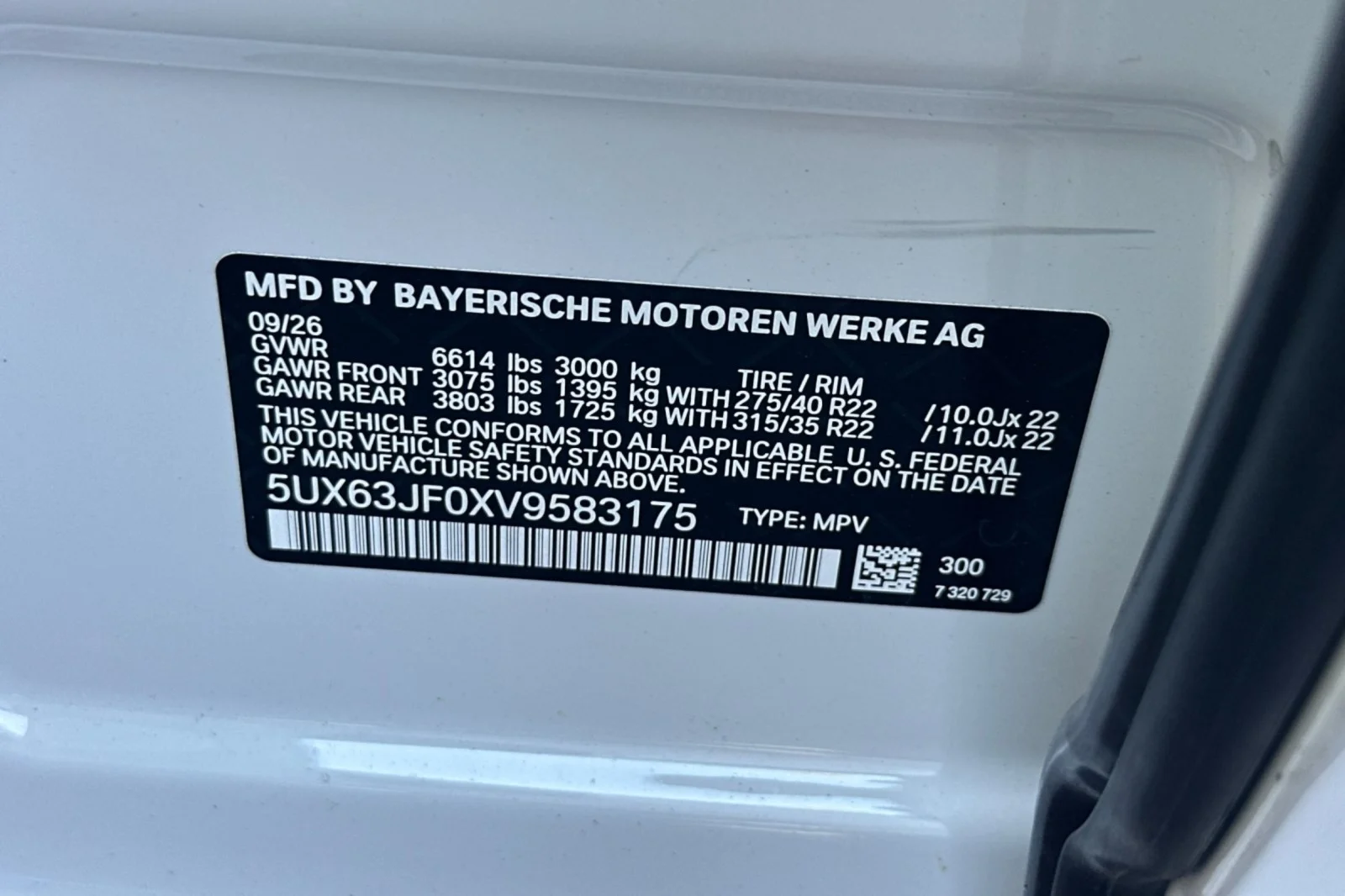 New 2027 Alpine White BMW 40 xDrive image 26