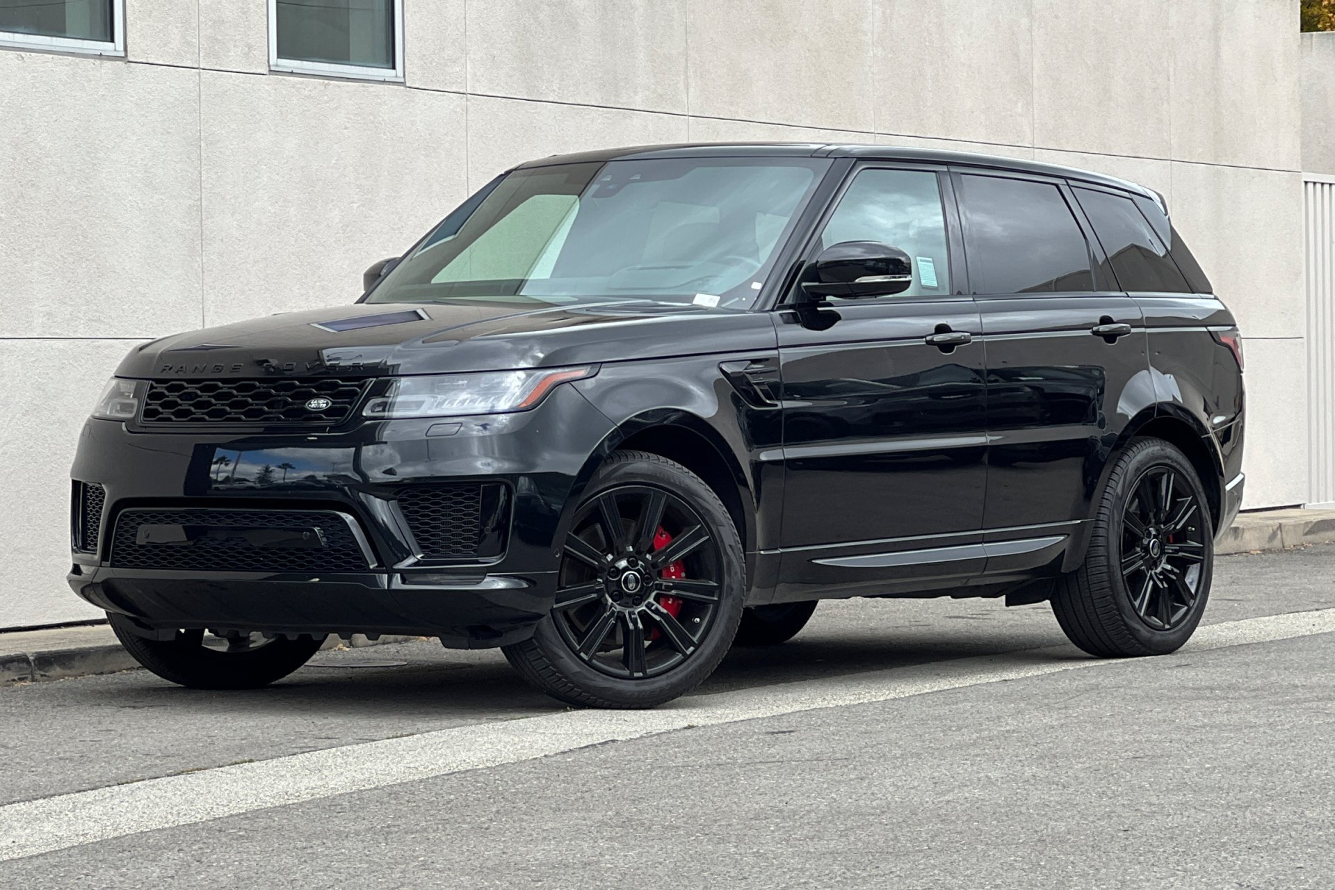 Used 2021 Santorini Black Metallic Land Rover HSE Dynamic image 1