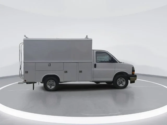 New 2025 Summit White GMC 1WT image 8