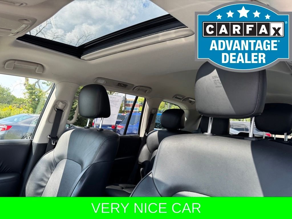 Used 2022 White Nissan SL image 20