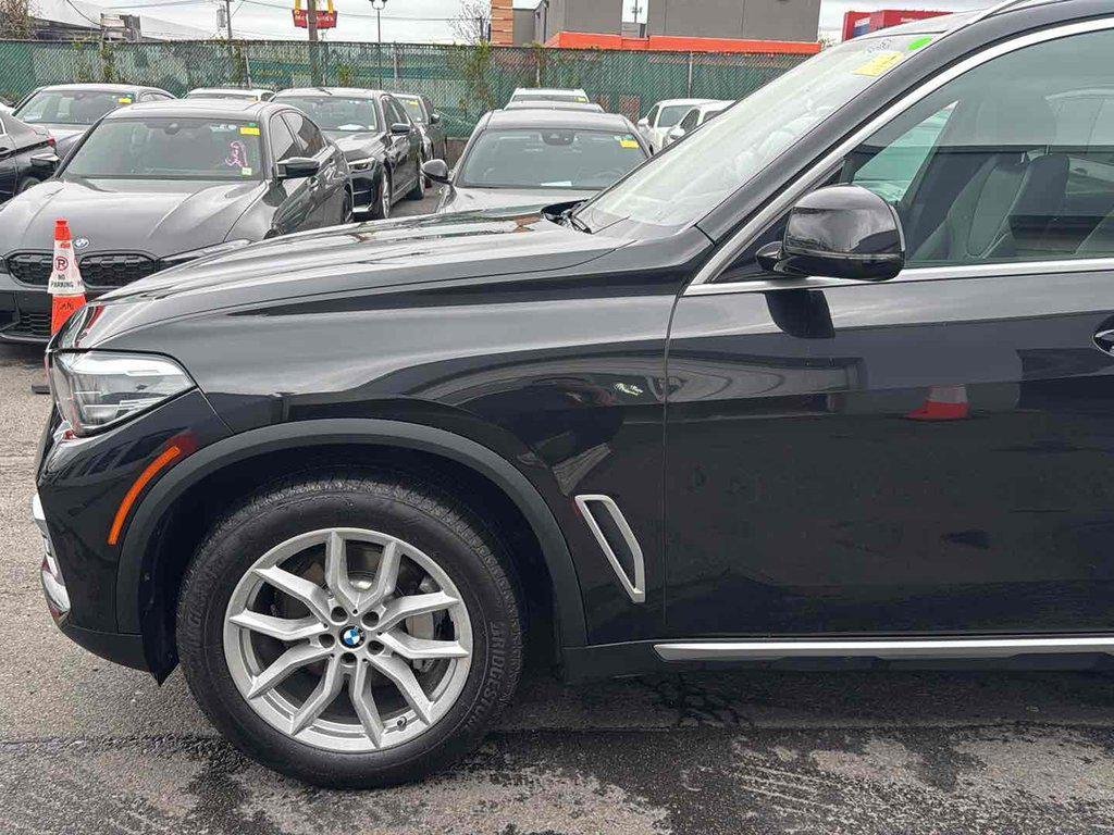 Used 2019 Black Sapphire Metallic BMW xDrive40i image 8