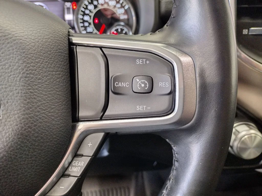 Used 2022 White Ram Laramie image 32
