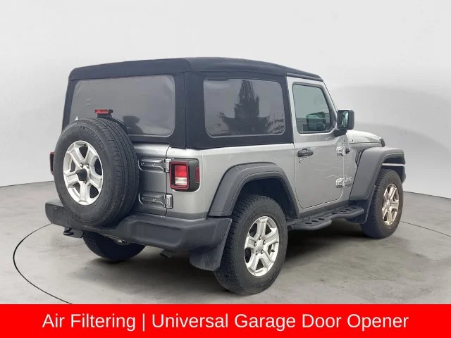 Used 2019 Billet Silver Metallic Jeep Sport S image 5