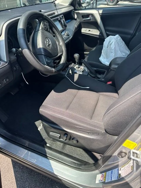 Used 2018 Gray Toyota  image 3