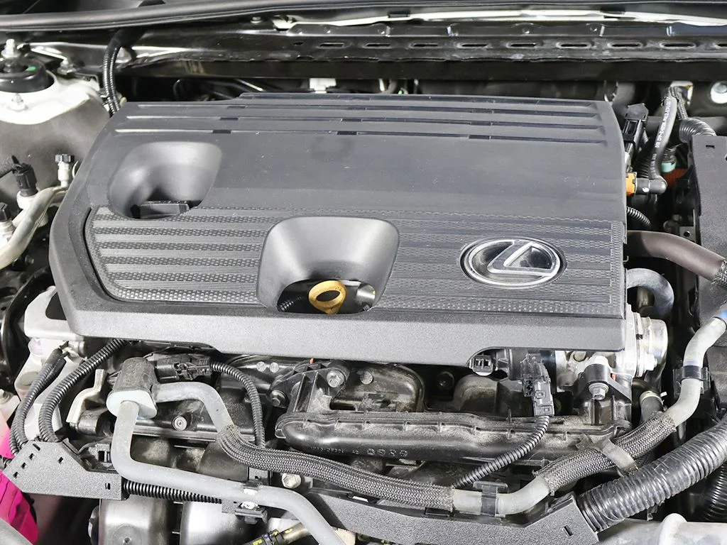 Used 2023 White Lexus 300h image 16
