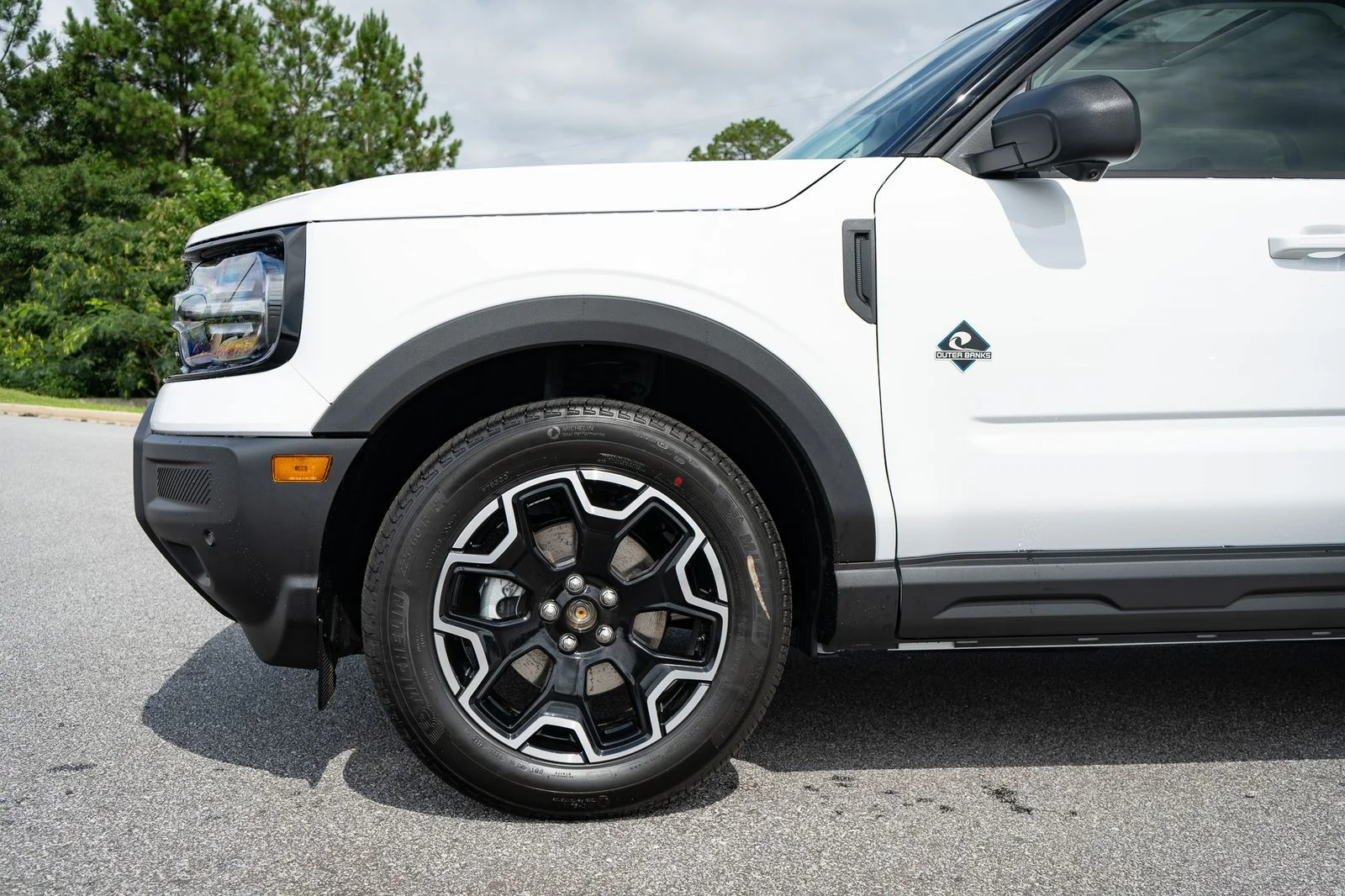 New 2026 Oxford White Ford Outer Banks® image 4