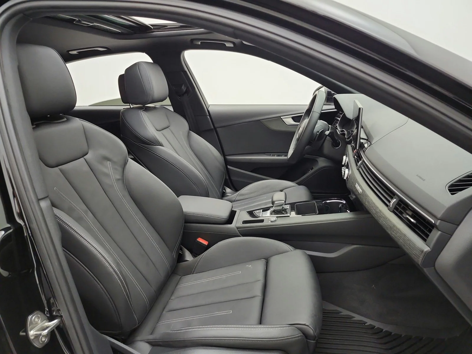Used 2023 Mythos Black Metallic Audi S line Premium image 19