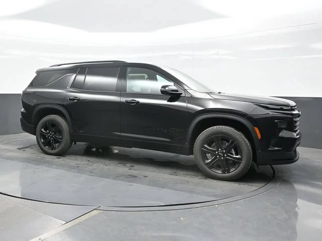 New 2027 Mosaic Black Metallic Chevrolet LT image 7