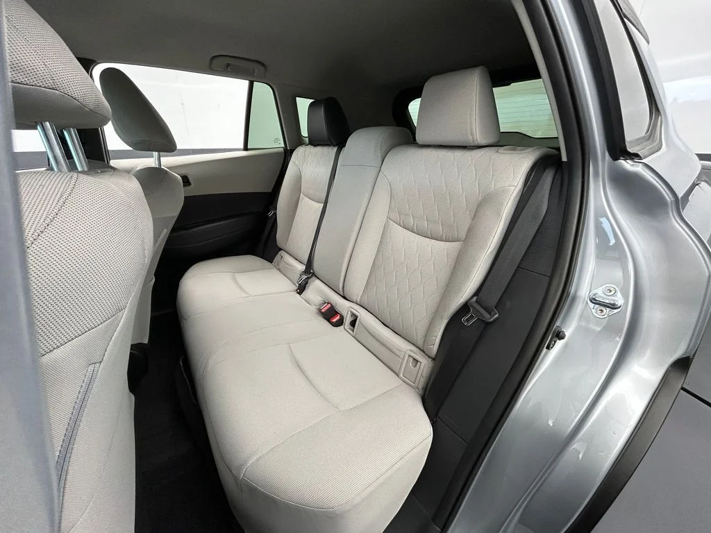 Used 2025 Silver Toyota L image 27